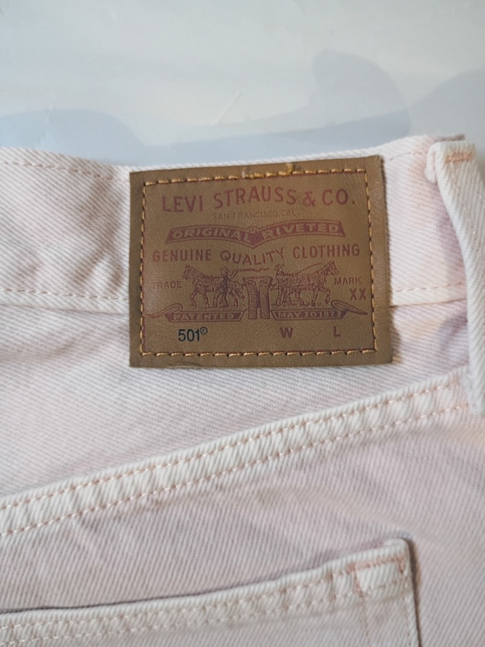 Levi’s 501 Premium Pink Denim Cut Off Shorts High Rise W28 - Picture 7 of 11